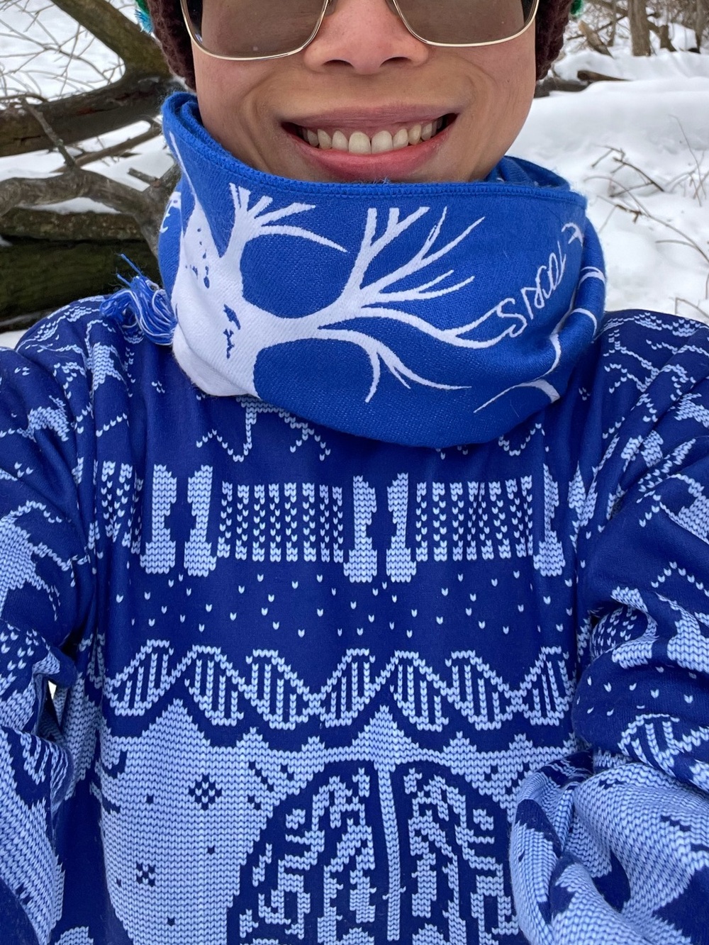 Neuroscience Blue Biotechne Neuron Ruffneck Scarf - Picture 14 of 14